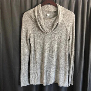 Gray Long Sleeve Cowl Neck‎ L